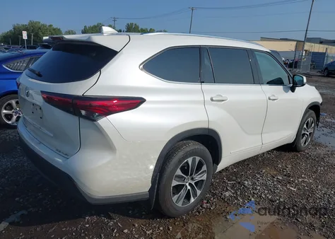 2021 Toyota Highlander Xle из США, поврежденный, VIN 5TDGZRBH6MS058452